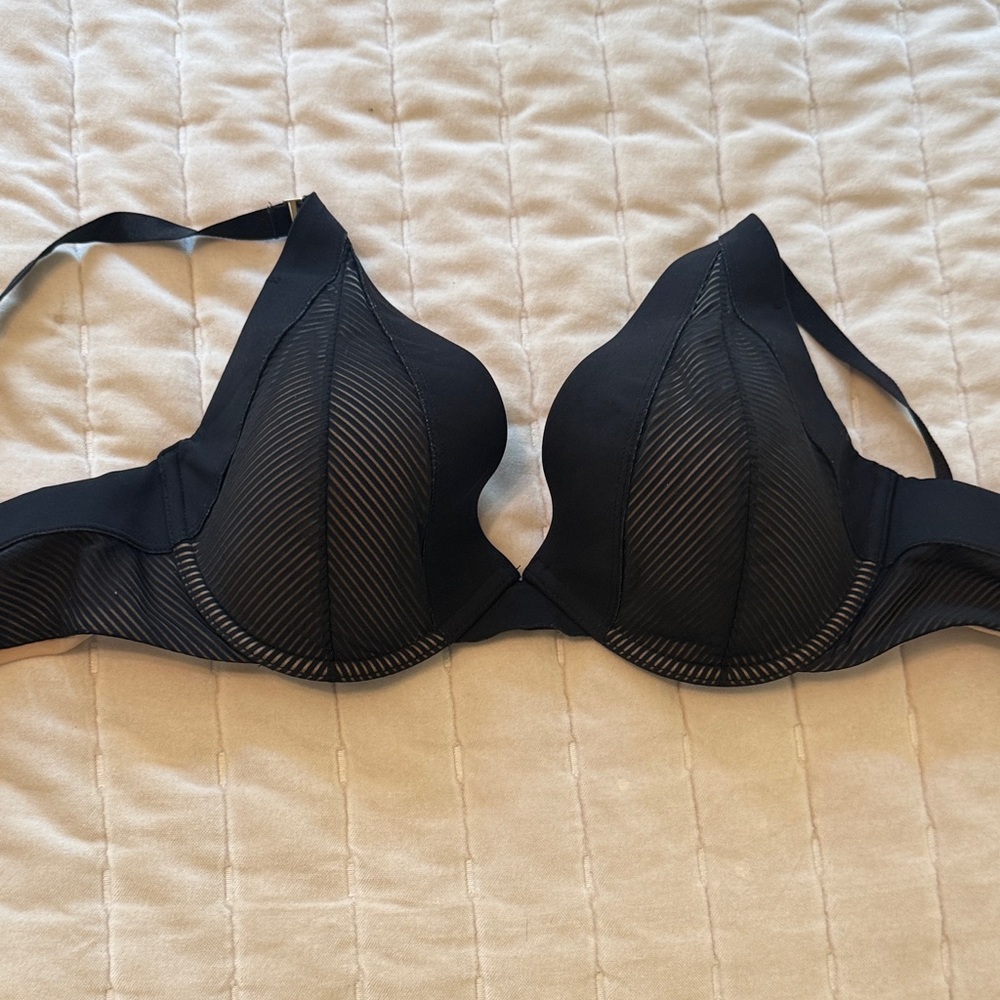 Third Love Shadow Stripe Plunge Bra